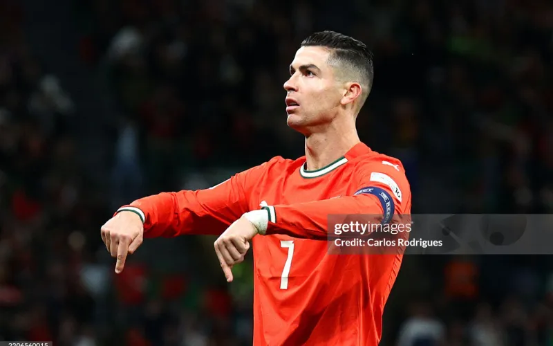 Flamengo muốn có Ronaldo.