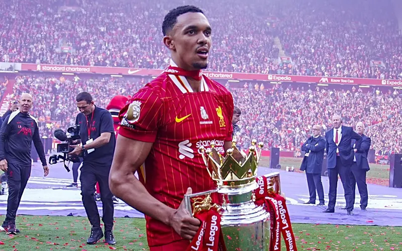trent-khep-lai-ky-nguyen-huy-hoang-tai-liverpool