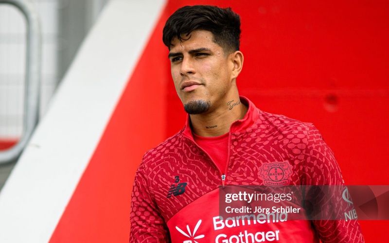 Hincapie-la-su-bo-sung-chat-luong-cho-hang-thu-arsenal