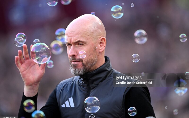 Mourinho-Solskjaer-va-Ten-Hag-cung-giua-nga-ba-khi-roi-Old-Trafford-2