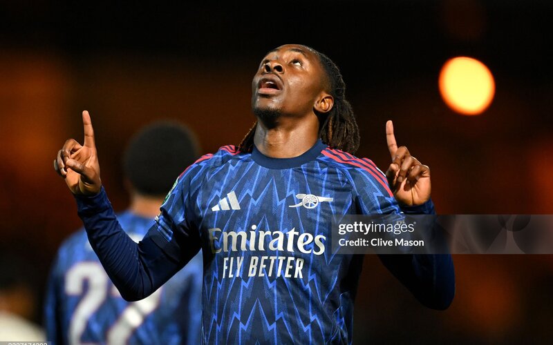 thumbnails-Du-am-Arsenal-ha-Port-Vale-tai-Carabao-Cup