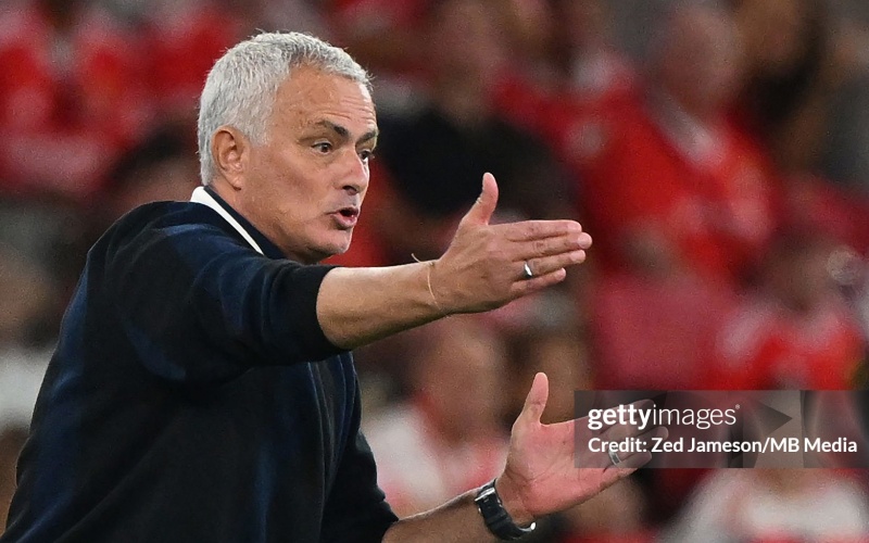 Vì sao Mourinho chọn Benfica?