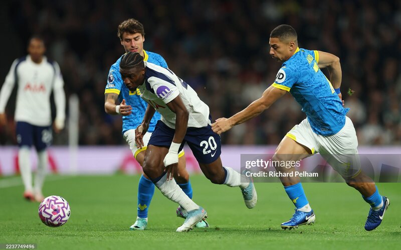 Tottenham-can-cai-thien-kha-nang-tan-cong-2