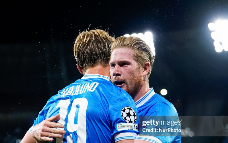 de-bruyne-danh-nhieu-loi-khen-cho-hojlund