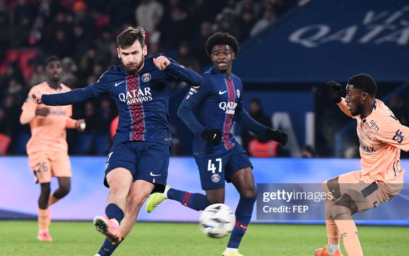 psg-kha-nang-cao-gianh-tron-3-diem