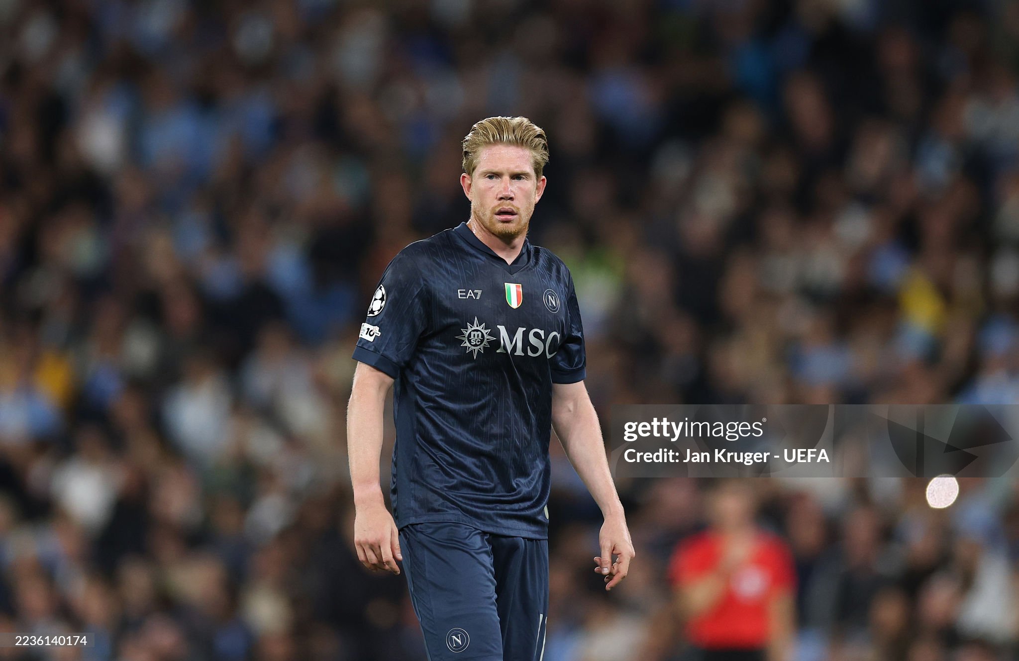 Napoli được đánh giá cao hơn Bologna