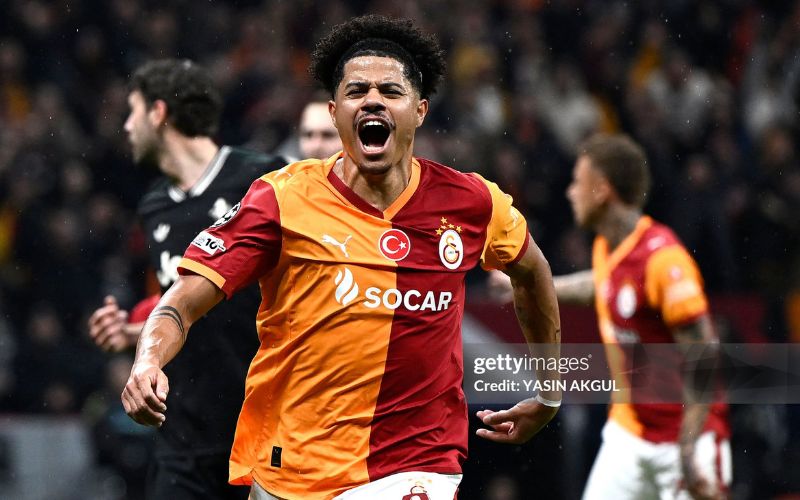 Galatasaray nắm giữ lợi thế lớn