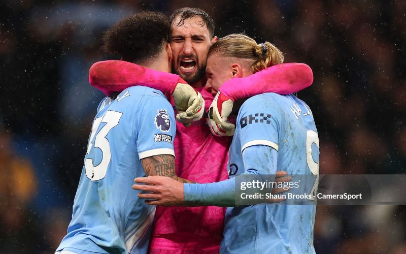 Man City có lợi thế lớn