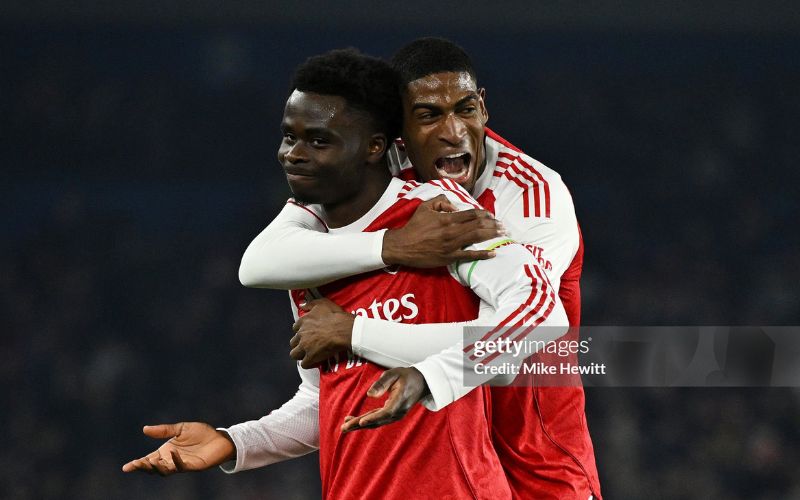 Arsenal phải làm khách trước Leverkusen