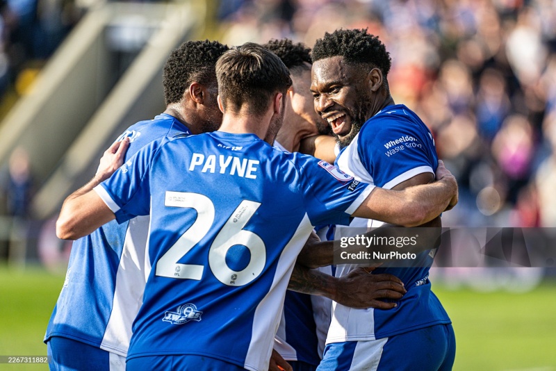 Nhận định Oldham Athletic vs Notts County (2h45 ngày 25/3): Dự đoán chính xác tỉ số