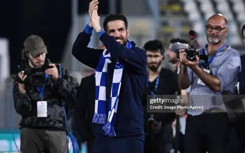 Fabregas giúp Como tạo địa chấn trước Napoli.