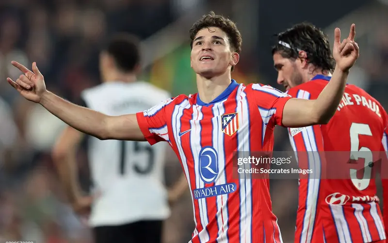 thumbnails-Alvarez-toa-sang-dua-Atletico-Madrid-tam-xep-tren-Real
