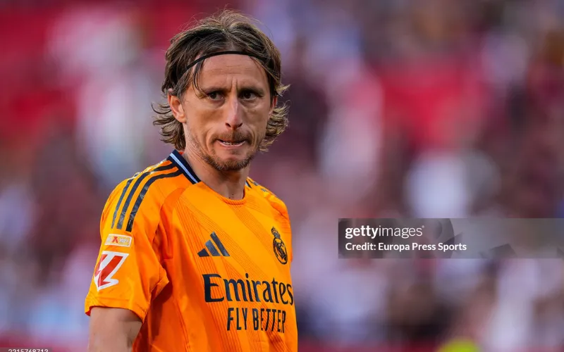 Alonso muốn giữ Modric.