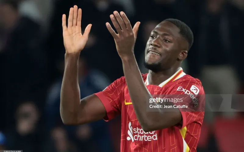 Konate có thể rời Liverpool.