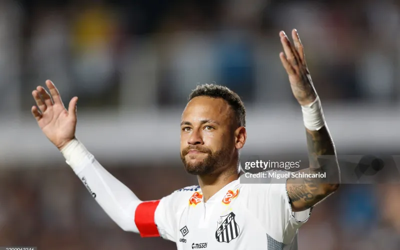 Neymar không được gọi lên tuyển Brazil
