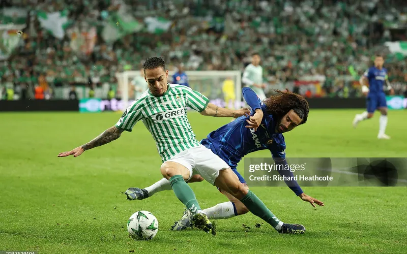 Antony không thể tỏa sáng trước Chelsea.