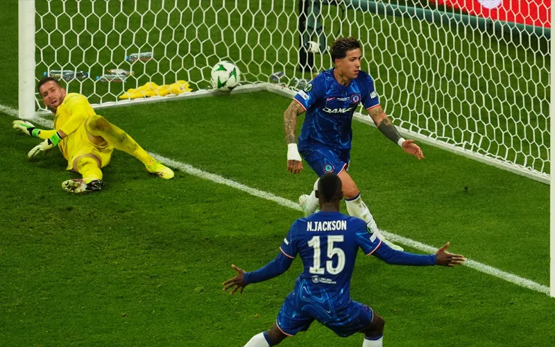 chelsea-chung-to-ban-linh