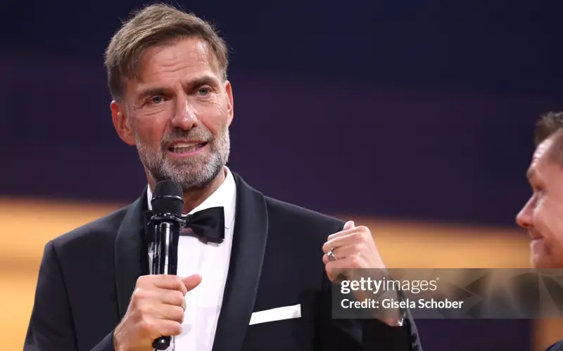Klopp dập tắt tin đồn dẫn dắt Roma