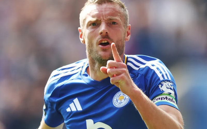 thumbnail-11-cau-thu-roi-leicester-cung-luc