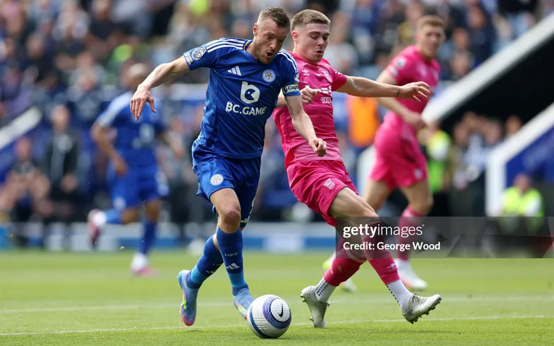 vardy-chia-tay-leicester