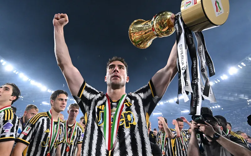 vlahovic-bi-juventus-ghe-lanh