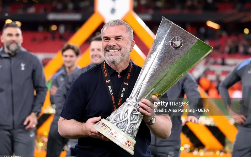 Tottenham-sa-thai-Postecoglou-1