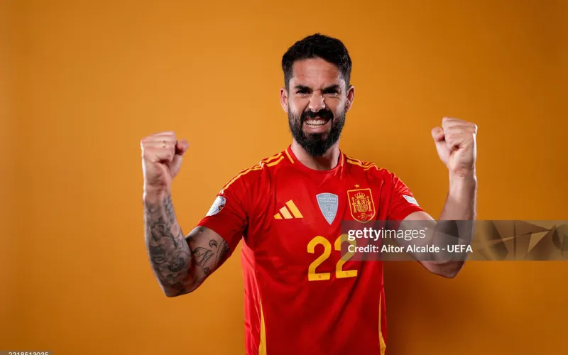 Isco tái xuất tuyển Tây Ban Nha.