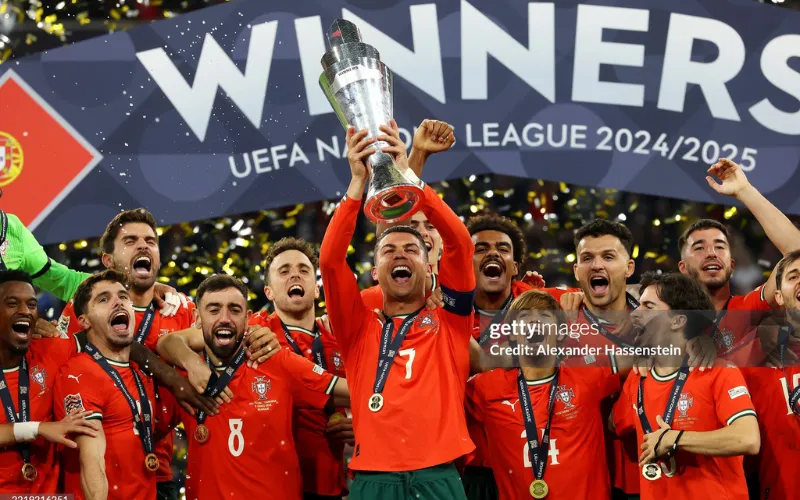 Ronaldo bền bỉ đáng kinh ngạc