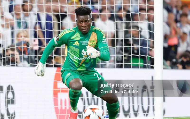 onana-choi-duoi-suc-ke-tu-khi-gia-nhap-mu