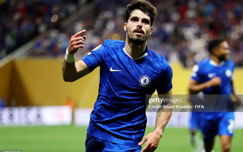 thumbnails-FIFA-be-mat-voi-tran-Chelsea