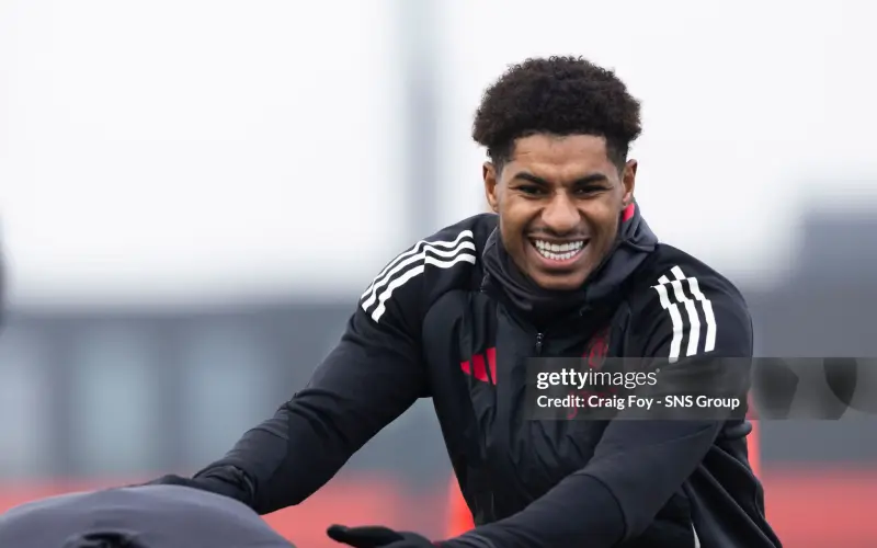 mu-khong-con-cach-nao-khac-ngoai-ban-rashford