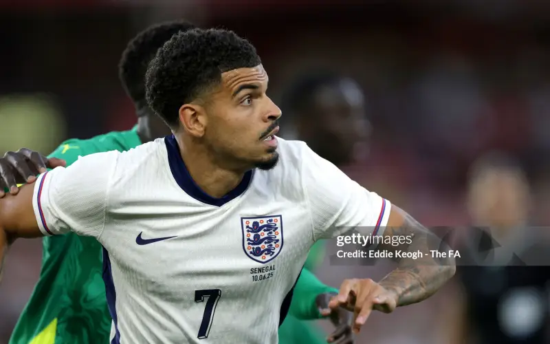 thuong-vu-Gibbs-White-co-the-mang-toi-rac-roi-cho-tottenham