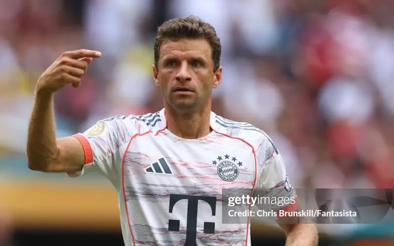 trong-qua-khu-mu-tung-theo-duoi-quyet-liet-muller