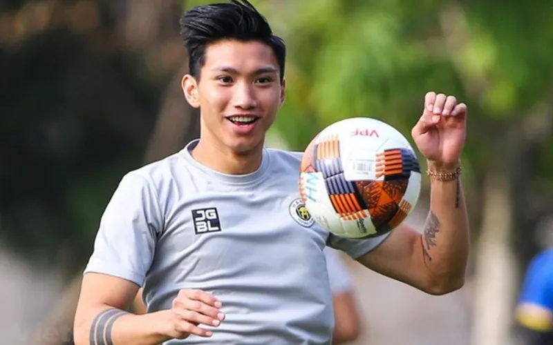 van-hau-cung-lao-dao-vi-chan-thuong