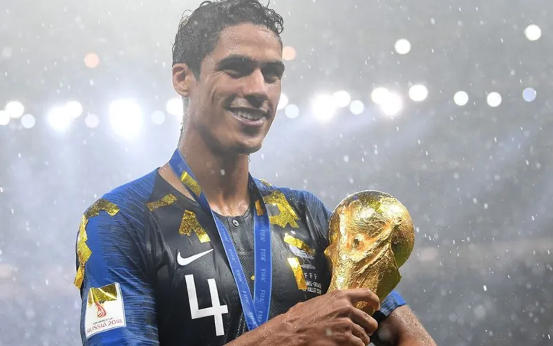 varane-co-su-nghiep-vien-man