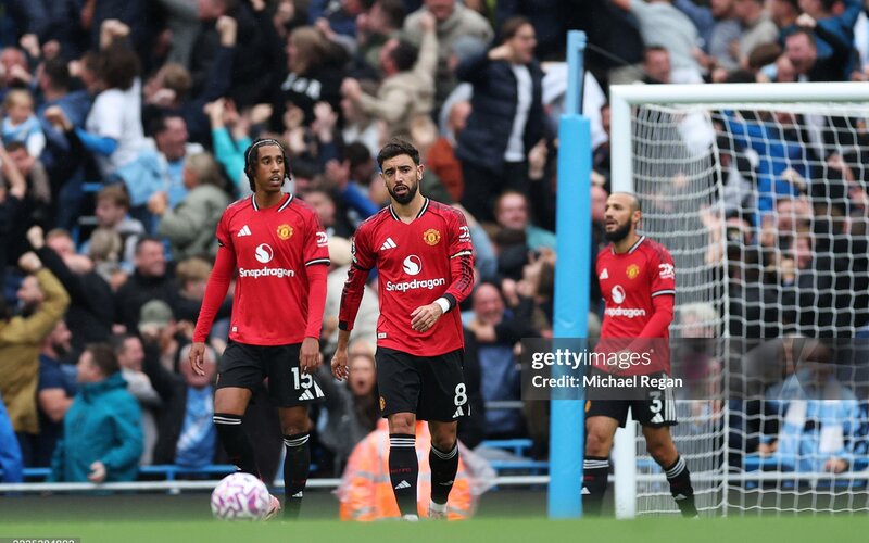 Vi-sao-Manchester-United-vo-vun-trong-tran-derby-2
