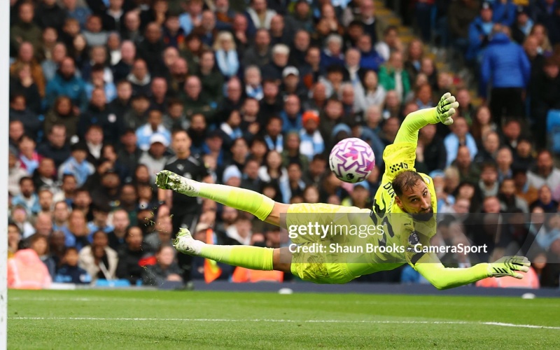 MU đã sai lầm với Donnarumma